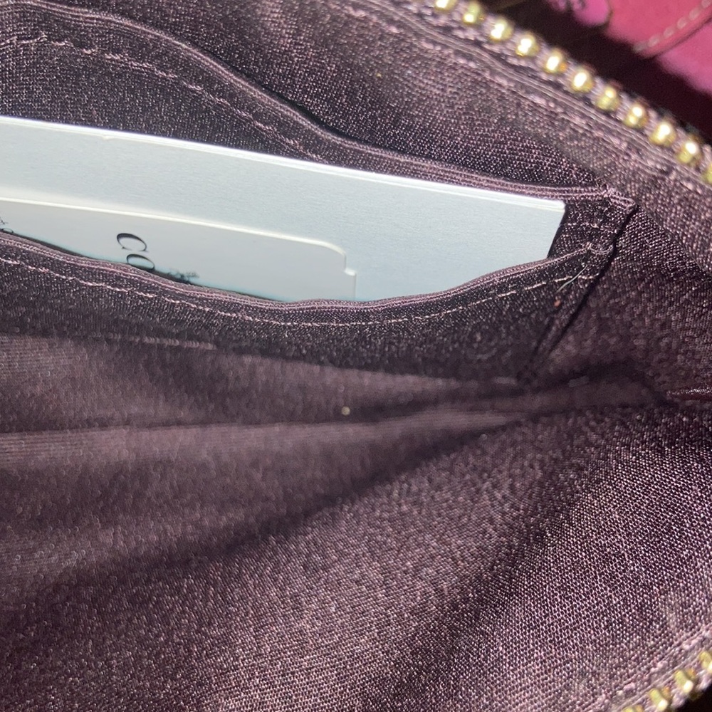 🩸PACKED-Trading Bre🩸🆕 Coach wristlet huge price drop - Picture 6 of 6